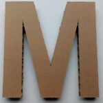 Lettre M en carton