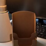 Présentoir A6 -1bac et cartes de visite lot de 3 ex. en carton FSC, 100 % recyclé et recyclable Cartonkit events