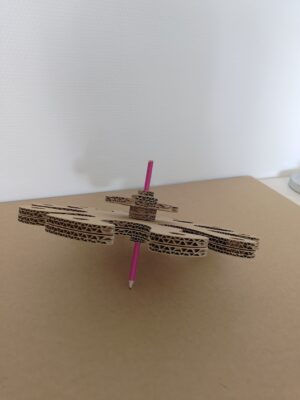 Porte crayon collaboratif Team building en carton Cartonkit events MaryBo